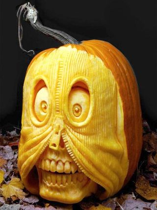 Awesome-Halloween-pumpkin-carving